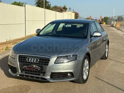 Usado Audi A4 Ambiente 143 CV (105 kW) 2009 Gris / plata Berlina