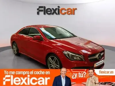 Usado Mercedes CLA200 136 CV (100 kW) 2019 Rojo Coupe