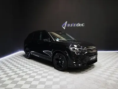Usado VW Tiguan R-line 150 CV (110 kW) 2024 Negro SUV