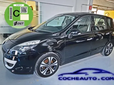 Usado Renault Scénic III Bose Edition 137 CV (100 kW) 2012 Negro Monovolumen
