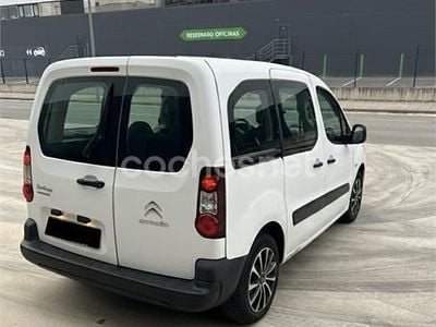 Usado Citroën Berlingo Feel 100 CV (73 kW) 2016 Blanco Monovolumen