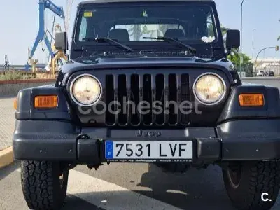 Usado Jeep Wrangler 177 CV (130 kW) 2003 Negro SUV