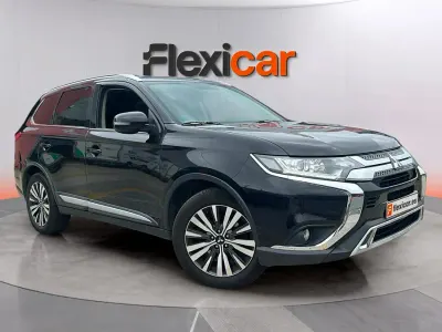Usado Mitsubishi Outlander Motion 150 CV (110 kW) 2018 Gris SUV