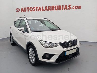 Usado Seat Arona Style 95 CV (69 kW) 2020 Blanco SUV