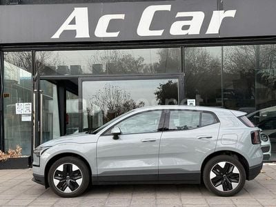 Eléctrico Usado 2025 Volvo EX30 Core SUV | 31.900 € (Buen precio)
