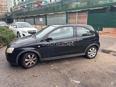 Negro Usado 2006 Opel Corsa Sport Berlina | 2000 € (Precio justo)