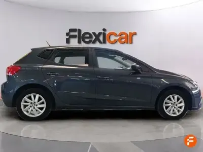 Usado Seat Ibiza Style 80 CV (58 kW) 2023 Gris Utilitario