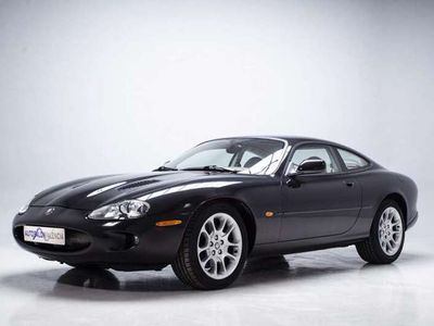 Usado Jaguar XKR Supercharged 370 CV (272 kW) 1998 Negro Coupe