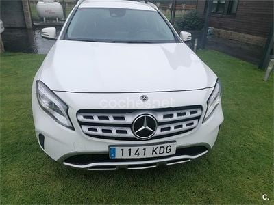 Käytetty Mercedes GLA200 136 HP (100 kW) 2017 Valkoinen Katumaasturi