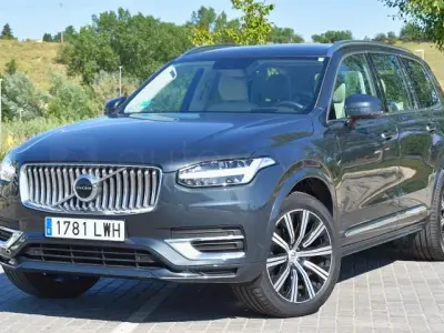 Usado Volvo XC90 Inscription 235 CV (172 kW) 2022 Gris SUV