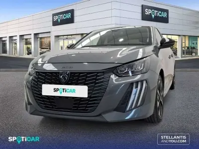 Usado Peugeot 208 Allure 101 CV (74 kW) 2025 Gris Utilitario