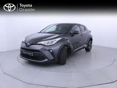 Usado Toyota C-HR Advance 122 CV (89 kW) 2022 Gris / plata SUV