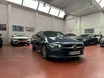 Usado Mercedes CLA220 Shooting Brake 190 CV (139 kW) 2021 Azul Familiar