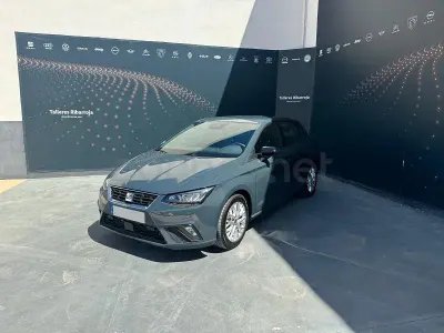 Usado Seat Ibiza FR 115 CV (84 kW) 2024 Gris / plata Utilitario