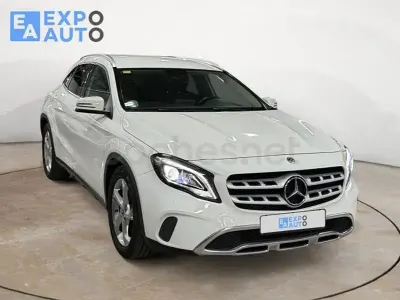 Usado Mercedes GLA200 136 CV (100 kW) 2018 Blanco SUV