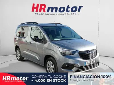 Usado Opel Combo Life Elegance 102 CV (75 kW) 2023 Gris / plata Monovolumen