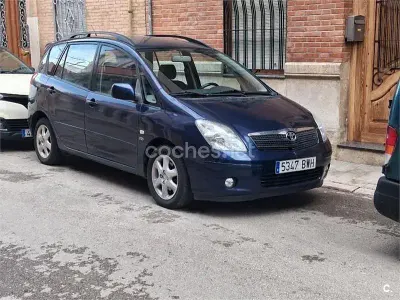 Usado Toyota Corolla Verso Sol 90 CV (66 kW) 2002 Azul Monovolumen