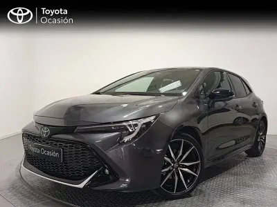 Usado Toyota Corolla 140 CV (102 kW) 2025 Gris / plata Berlina