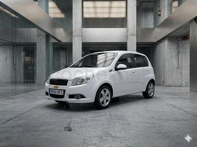 Usado Chevrolet Aveo LS 101 CV (74 kW) 2011 Blanco Berlina