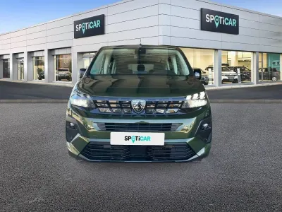 Usado Peugeot Rifter Allure 100 CV (73 kW) 2025 Verde Monovolumen