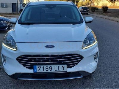 Usado Ford Kuga ST-Line 150 CV (110 kW) 2021 Blanco SUV