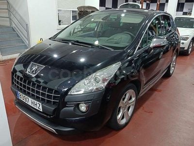 Usado Peugeot 3008 Active 112 CV (82 kW) 2012 Negro Familiar
