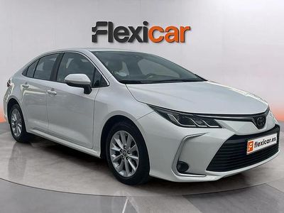 Usado Toyota Corolla Sol 125 CV (91 kW) 2022 Blanco Berlina