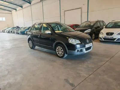 Usado VW Polo Cross 99 CV (72 kW) 2009 Negro Utilitario