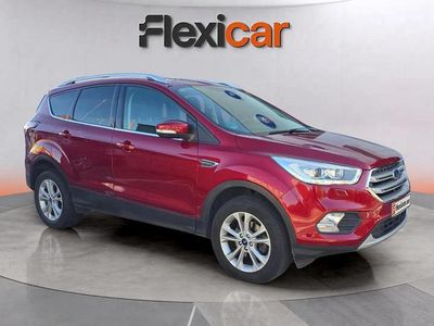 Rojo Usado 2018 Ford Kuga Titanium SUV | 14.890 € (Precio justo)