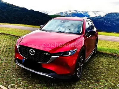 Usado Mazda CX-5 Newground 165 CV (121 kW) 2022 Rojo SUV