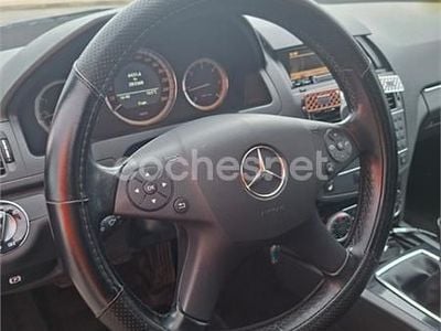Usado Mercedes C220 Avantgarde 170 CV (125 kW) 2009 Negro Familiar