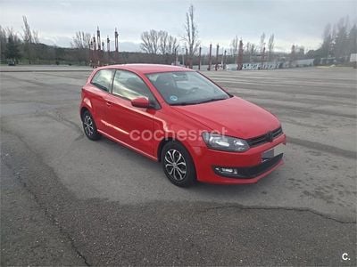 Usado VW Polo Advance 70 CV (51 kW) 2012 Rojo Utilitario