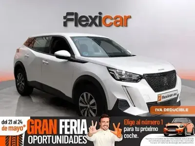 Usado Peugeot 2008 Active 110 CV (80 kW) 2021 Blanco SUV