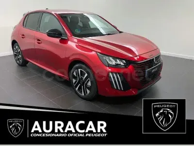 Usado Peugeot 208 Allure 110 CV (80 kW) 2026 Rojo Utilitario
