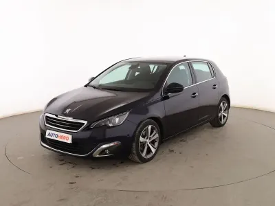 Usado Peugeot 308 Allure 130 CV (95 kW) 2015 Negro Berlina