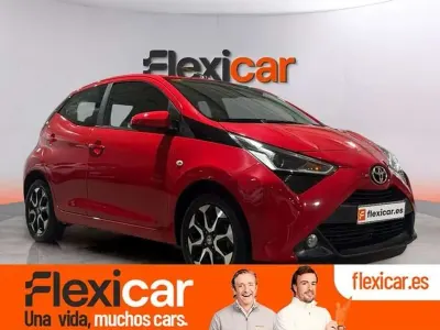 Używany Toyota Aygo Sport 72 KM (52 kW) 2021 Czerwony Hatchback