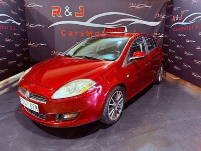 Usado Fiat Bravo Dynamic 120 CV (88 kW) 2008 Rojo Utilitario