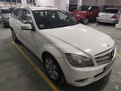 Usado Mercedes C220 Elegance 170 CV (125 kW) 2010 Blanco Familiar