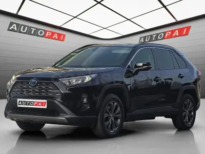 Usado Toyota RAV4 Hybrid Style 218 CV (160 kW) 2025 Negro SUV