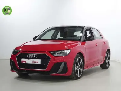 Usado Audi A1 Sportback 110 CV (80 kW) 2022 Rojo Utilitario