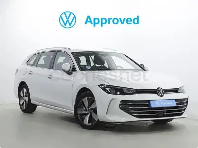 Usado VW Passat Business 150 CV (110 kW) 2024 Blanco Familiar