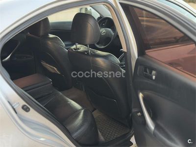 Lexus IS220d