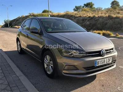 Usado VW Polo Advance 95 CV (69 kW) 2019 Gris / plata Utilitario