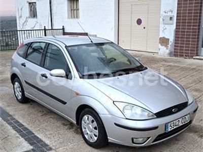 Używany Ford Focus Trend 90 KM (66 kW) 2003 Szary Sedan/Limuzyna