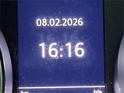 Usado VW Touran Advance 150 CV (110 kW) 2017 Gris / plata Monovolumen