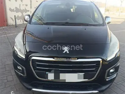 Käytetty Peugeot 3008 Access 120 HP (88 kW) 2016 Musta Sedan