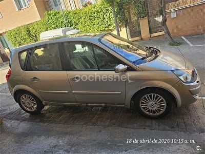 Begagnad Renault Scénic II Dynamique 130 HK (95 kW) 2007 Beige Minibuss