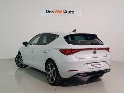 Usado Seat Leon FR 204 CV (150 kW) 2023 Blanco Utilitario