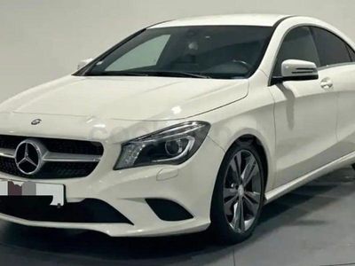 Usado Mercedes CLA200 Urban 136 CV (100 kW) 2015 Blanco Berlina