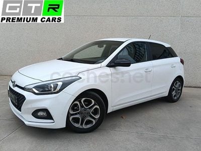 Usado Hyundai i20 100 CV (73 kW) 2020 Blanco Berlina